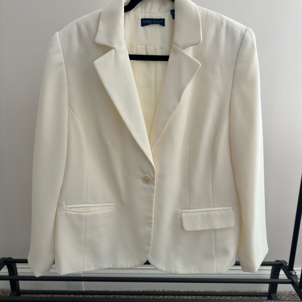 Karen Scott Women's Classic Cream Blazer
